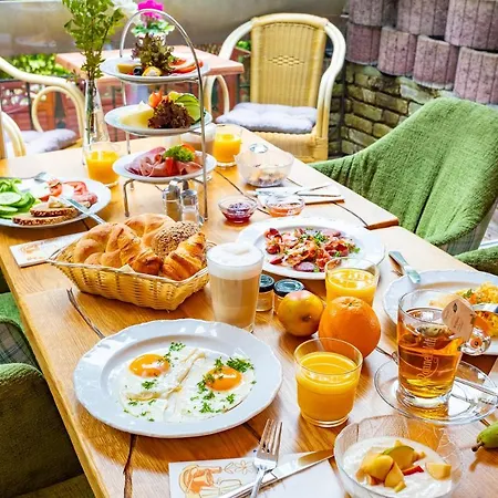 Waldhotel Eskeshof Hotell 4*