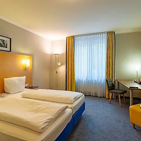 Waldhotel Eskeshof 4* וופרטל